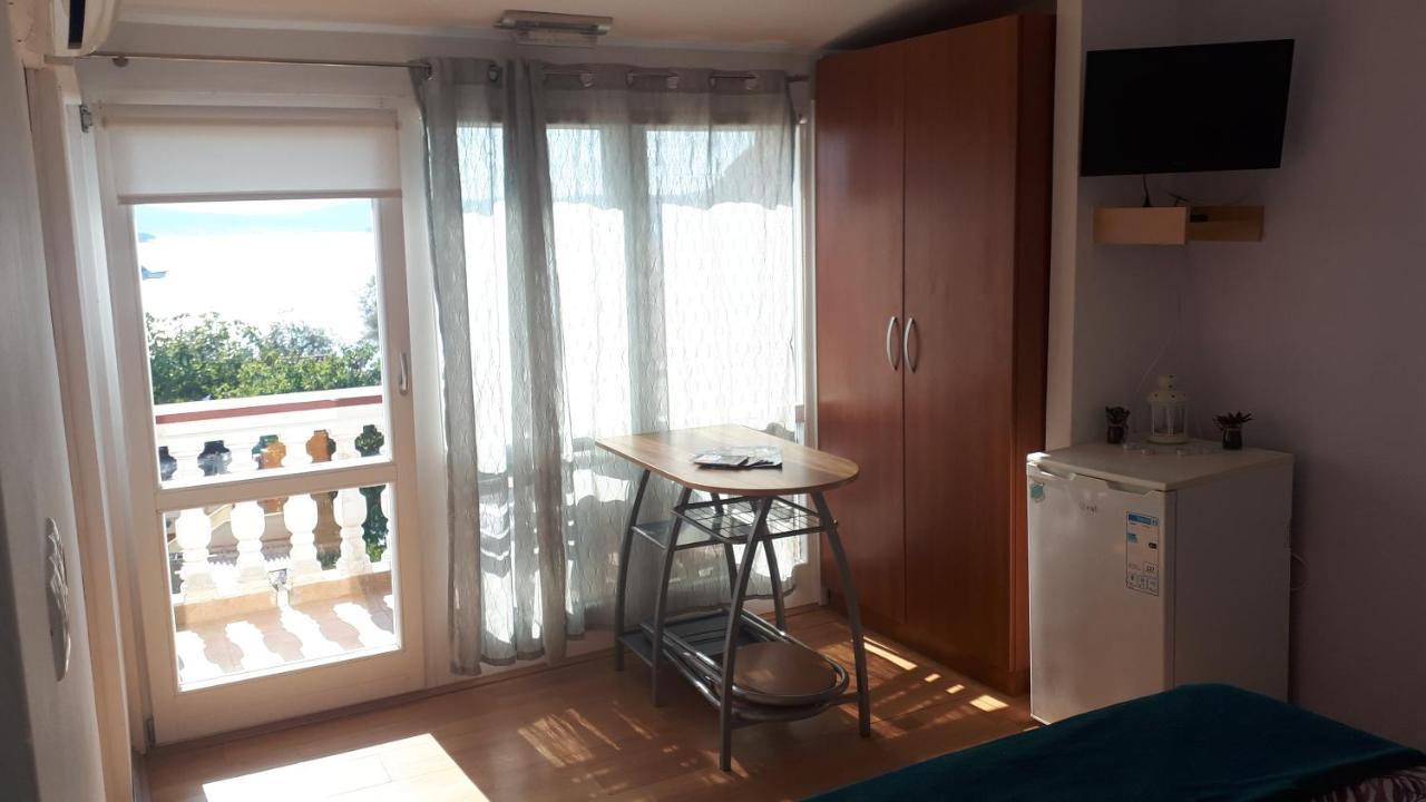 Sobe Rolo Uz More Hotel Biograd Na Moru Bagian luar foto